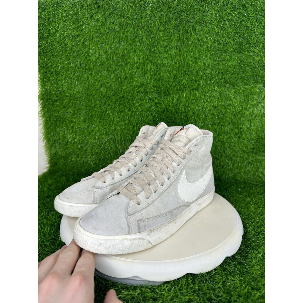 Nike Shoes Womens 8 Blazer Mid Vintage Lace Up Sneakers 917862-005 Grey Suede - Picture 3 of 10